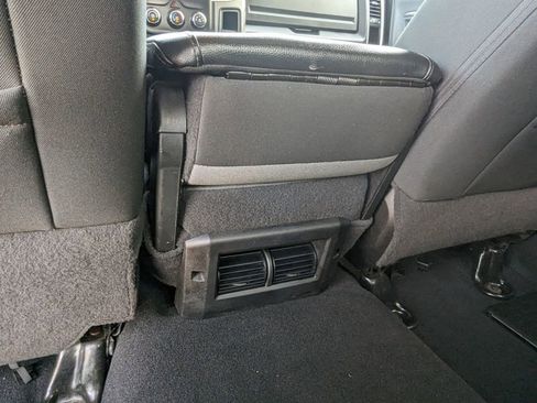 Used 2021 RAM 1500 Classic SLT image 28