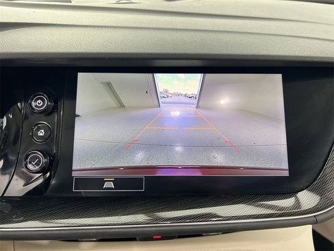 Used 2021 Buick Envision Essence image 13