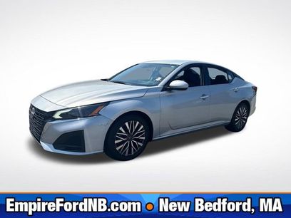 Used 2023 Nissan Altima 2.5 SV