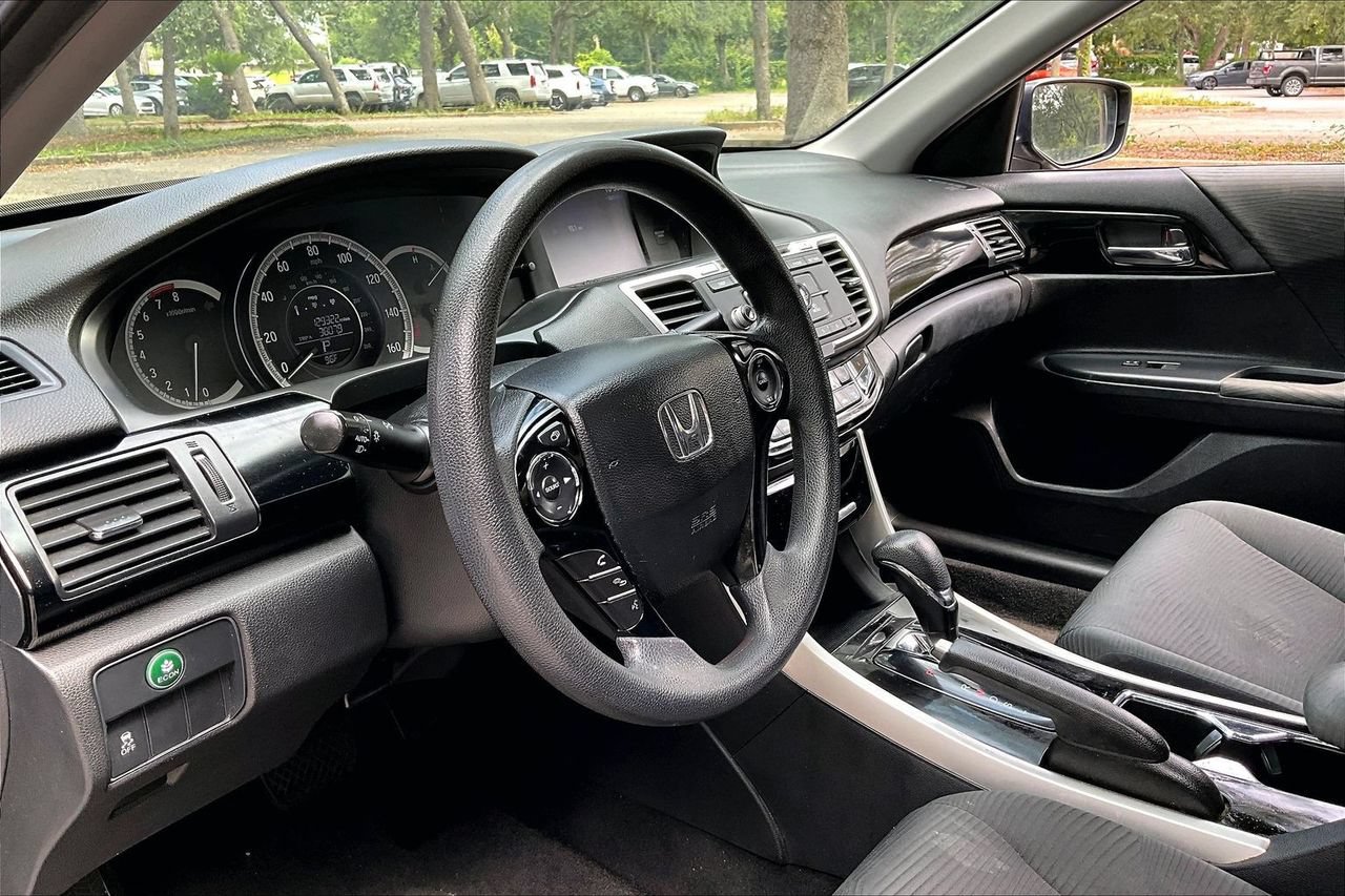 Used 2016 Honda Accord LX image 14