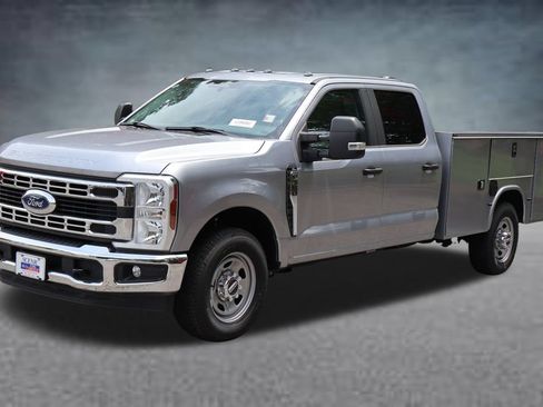 New 2024 Ford F350 XL w/ XL Chrome Package RWD image 23