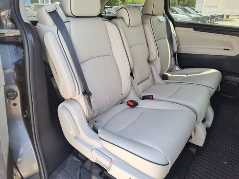 New 2026 Honda Odyssey Touring image 13