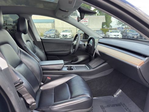 Used 2021 Tesla Model Y Long Range AWD/4WD image 13