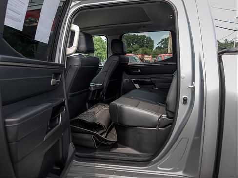 Used 2022 Toyota Tundra Limited AWD/4WD image 10