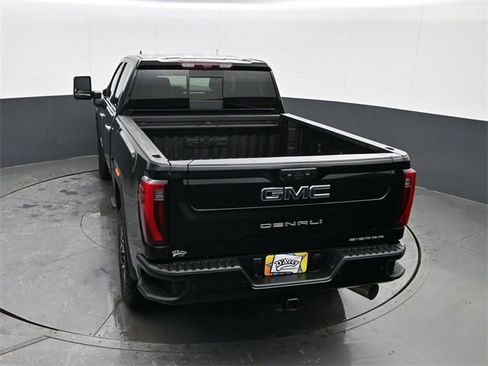 Certified 2025 GMC Sierra 2500 Denali Ultimate image 18