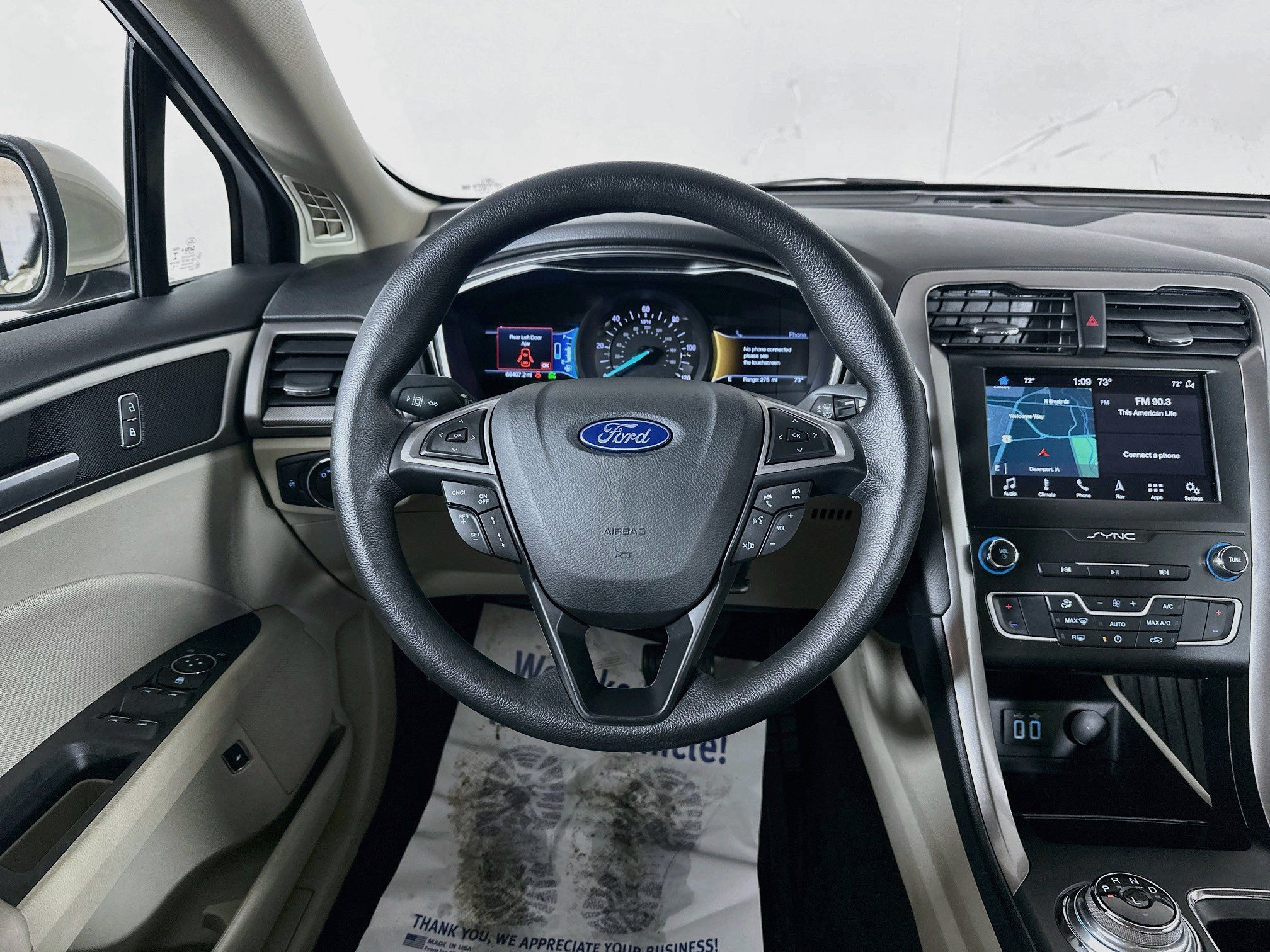 Used 2019 Ford Fusion SE FWD image 21