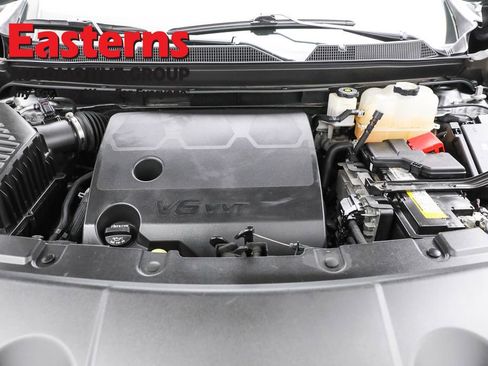 Used 2023 Chevrolet Traverse LS w/ Safety Package image 7