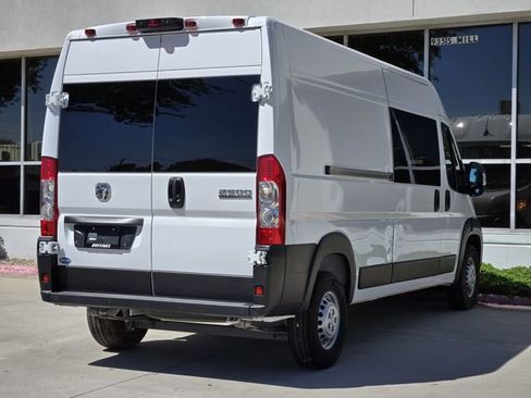 Used 2025 RAM ProMaster 2500 w/ Crew Van Package FWD image 7