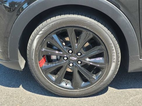 Used 2023 Chevrolet Bolt EUV Premier w/ Sun & Sound Package FWD image 11