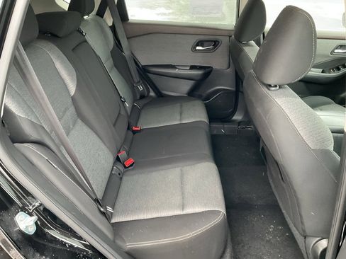 Used 2022 Nissan Rogue SV image 19