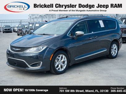 Used 2020 Chrysler Pacifica Limited w/ Advanced Safetytec Group