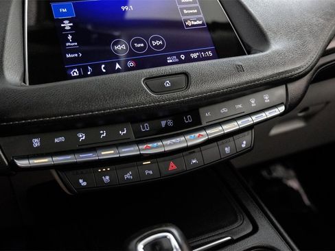 Used 2019 Cadillac XT4 Premium Luxury image 26