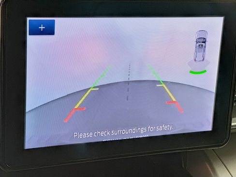 Used 2021 Ford Explorer XLT w/ Equipment Group 202A image 22