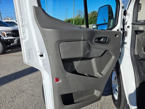 Used 2023 Ford Transit 350 XLT image 21