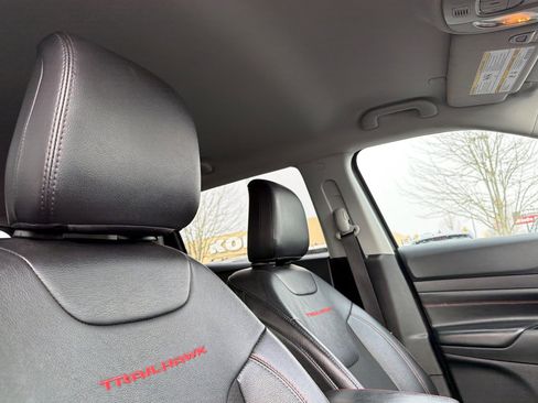 Used 2022 Jeep Compass Trailhawk w/ Trailhawk Convenience Group image 17