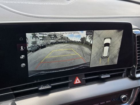 Certified 2023 Kia Sportage SX image 19