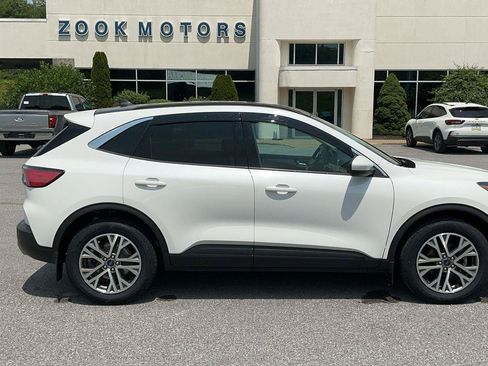 Used 2022 Ford Escape SEL w/ Technology Package AWD/4WD image 5