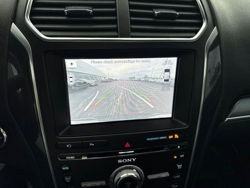 Used 2018 Ford Explorer Sport w/ Equipment Group 401A AWD/4WD image 5