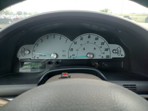 Used 2002 Ford Thunderbird RWD image 16