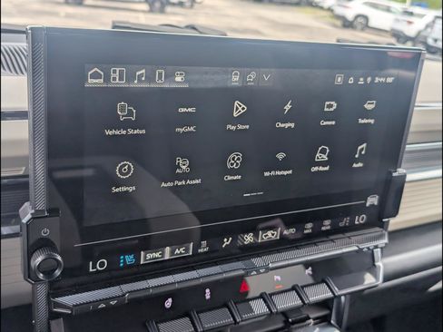 Used 2026 GMC Hummer EV SUV AWD/4WD image 13