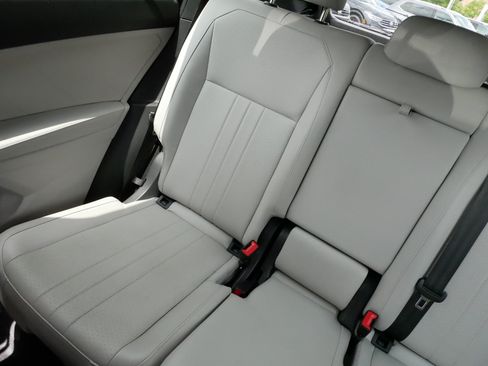Certified 2024 Volkswagen Tiguan SE R-Line AWD/4WD image 12