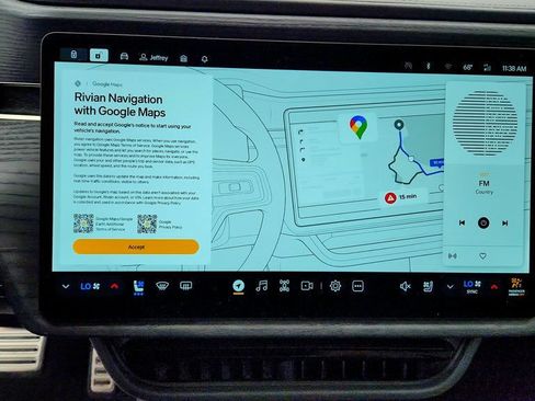 Used 2024 Rivian R1S Adventure AWD/4WD image 19