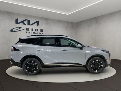 New 2026 Kia Sportage SX AWD/4WD image 4