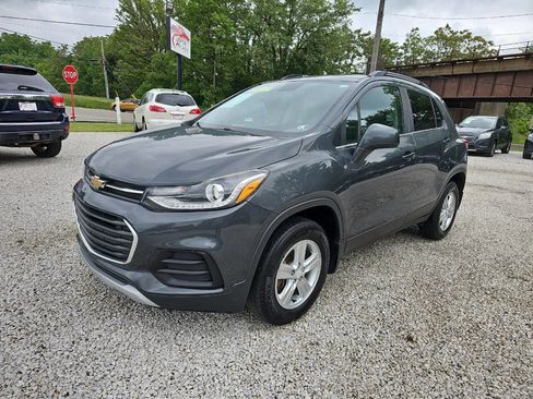 Used 2017 Chevrolet Trax LT w/ LPO, Protection Package AWD/4WD image 7