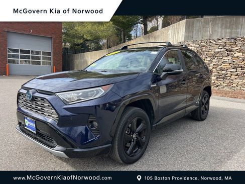 Used 2021 Toyota RAV4 XSE image 1