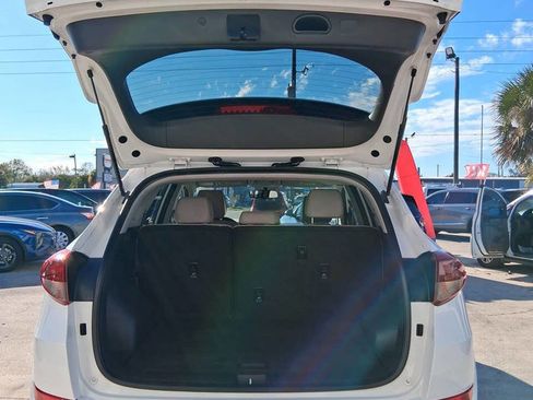 Used 2018 Hyundai Tucson SEL image 8
