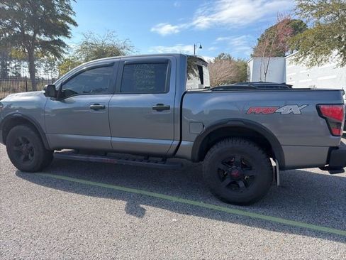 Used 2021 Nissan Titan PRO-4X w/ Pro-4x Convenience Package image 30