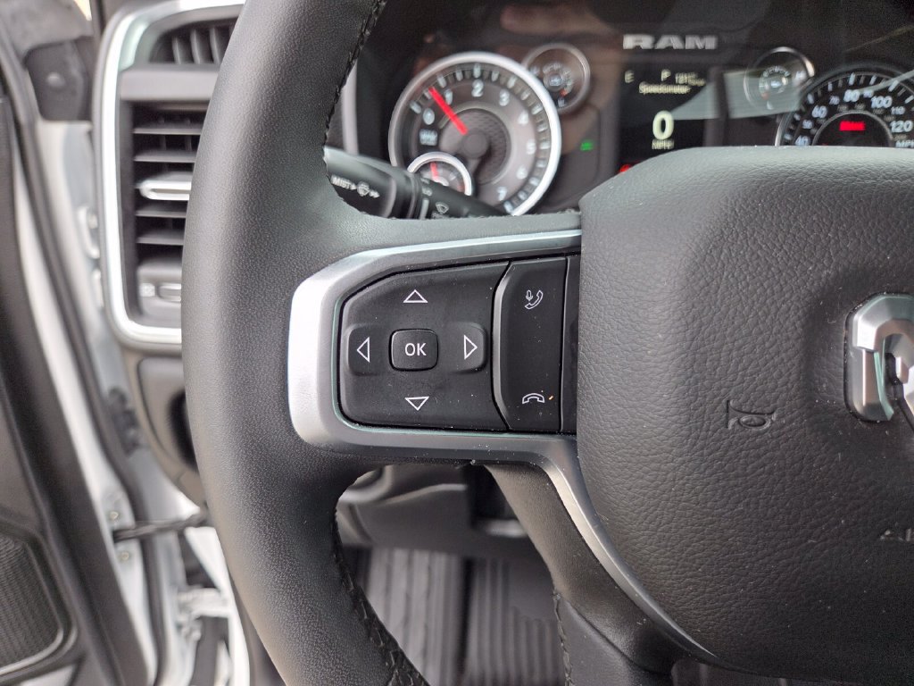 Used 2025 RAM 1500 Big Horn AWD/4WD image 32
