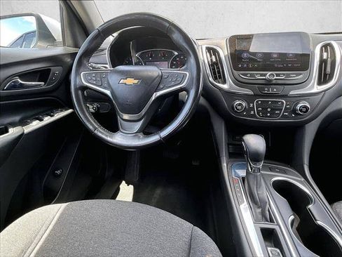 Used 2022 Chevrolet Equinox LT FWD image 7