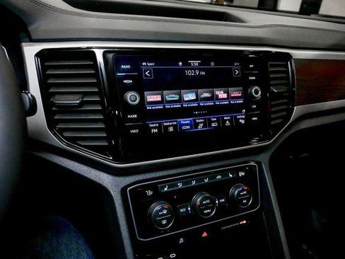 Used 2022 Volkswagen Atlas SE image 44