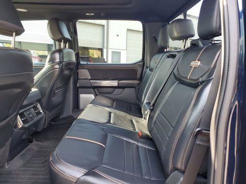 Used 2024 Ford F250 Platinum image 11