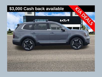 New 2025 Kia Telluride EX w/ EX Captain's Chair Package