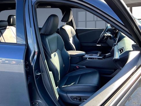 Used 2024 Lexus TX 350 AWD w/ Cold Weather Package image 7