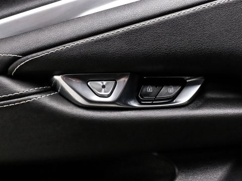 Used 2023 Chevrolet Corvette Stingray Coupe w/ Z51 Performance Package image 15