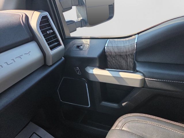Used 2019 Ford F250 Lariat w/ Lariat Ultimate Package AWD/4WD image 21