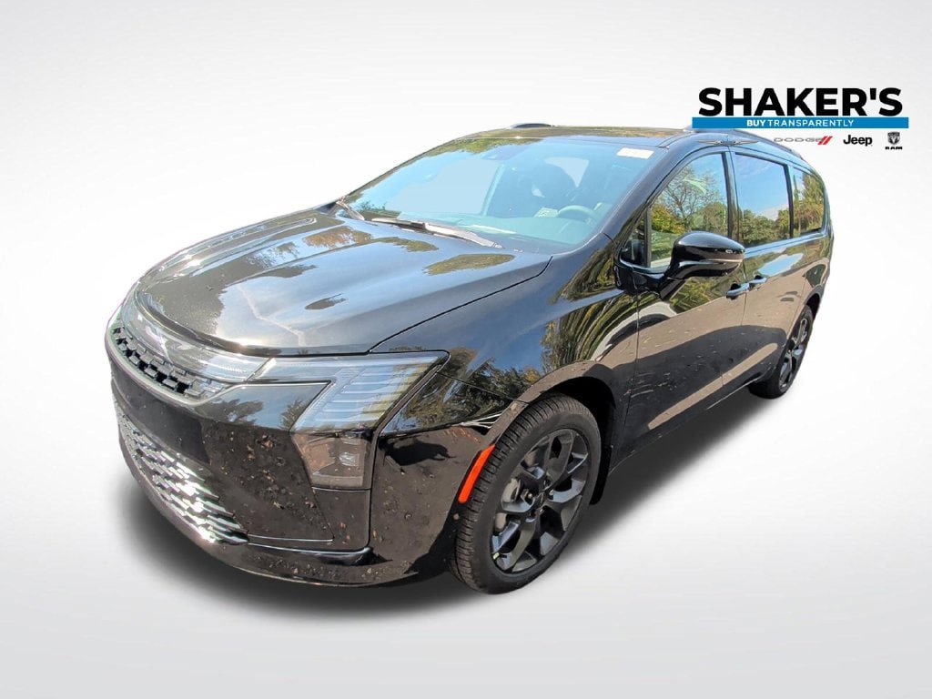 New 2027 Chrysler Pacifica Limited AWD/4WD image 1