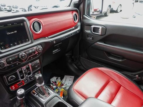 Used 2023 Jeep Wrangler Unlimited Rubicon 4xe image 21