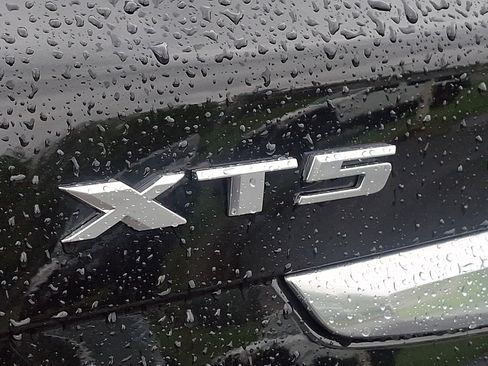 Used 2019 Cadillac XT5 Luxury AWD/4WD image 30