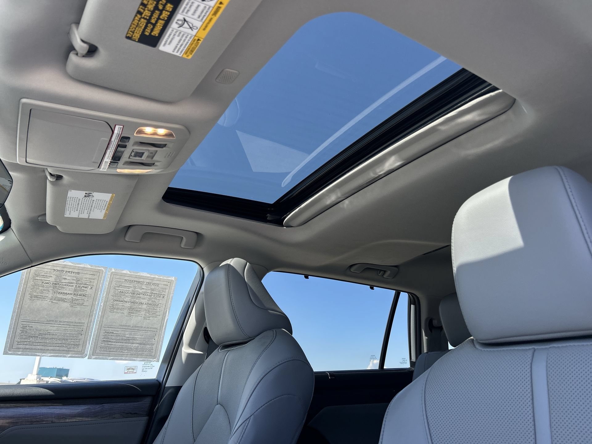 Used 2020 Toyota Highlander Limited FWD image 16