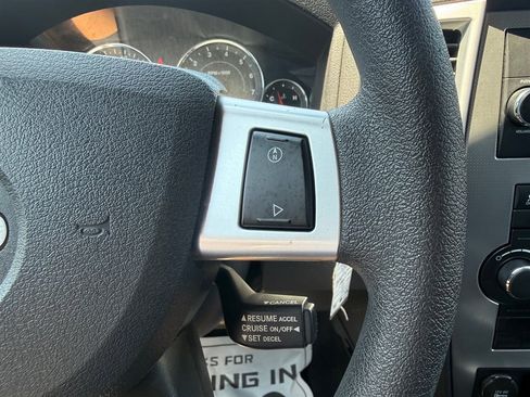 Used 2010 Jeep Grand Cherokee Laredo RWD image 17