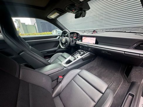 Certified 2020 Porsche 911 Carrera 4S AWD/4WD image 37