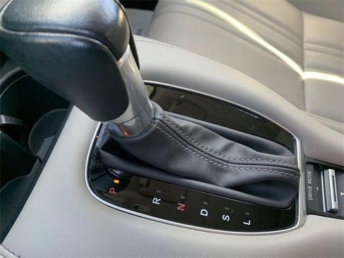 Used 2023 Honda HR-V EX-L image 24