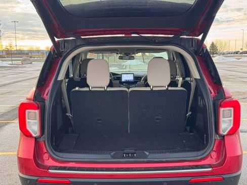 Used 2020 Ford Explorer Limited w/ Class III Trailer Tow Package image 33