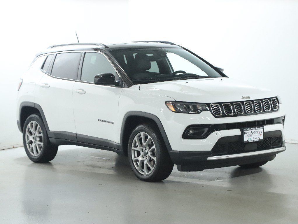 Used 2025 Jeep Compass Limited AWD/4WD image 9