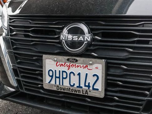 Used 2024 Nissan Altima 2.5 SV image 5