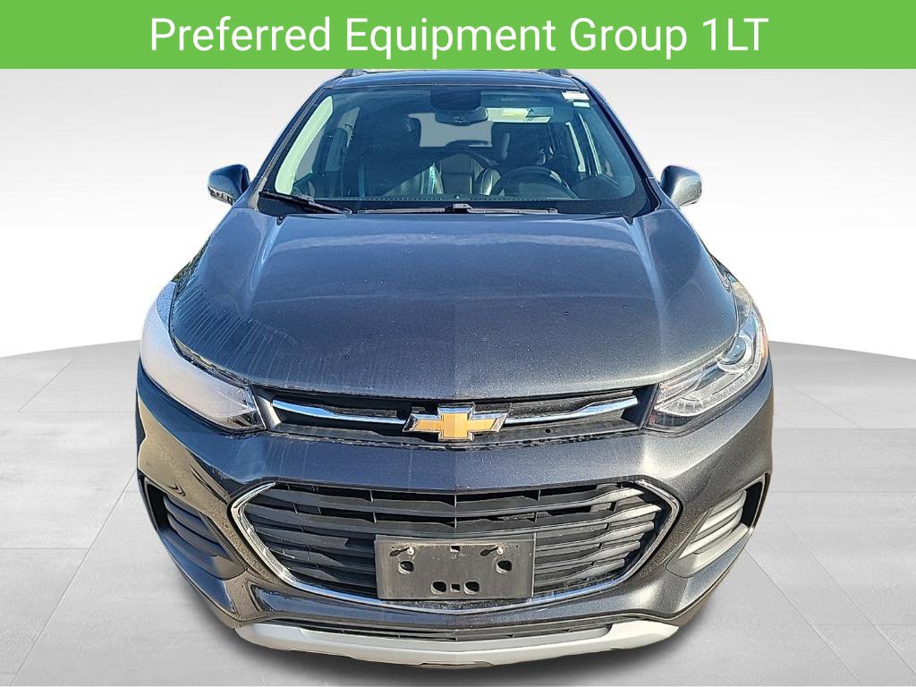 Used 2020 Chevrolet Trax LT w/ Sun & Sound Package FWD image 7
